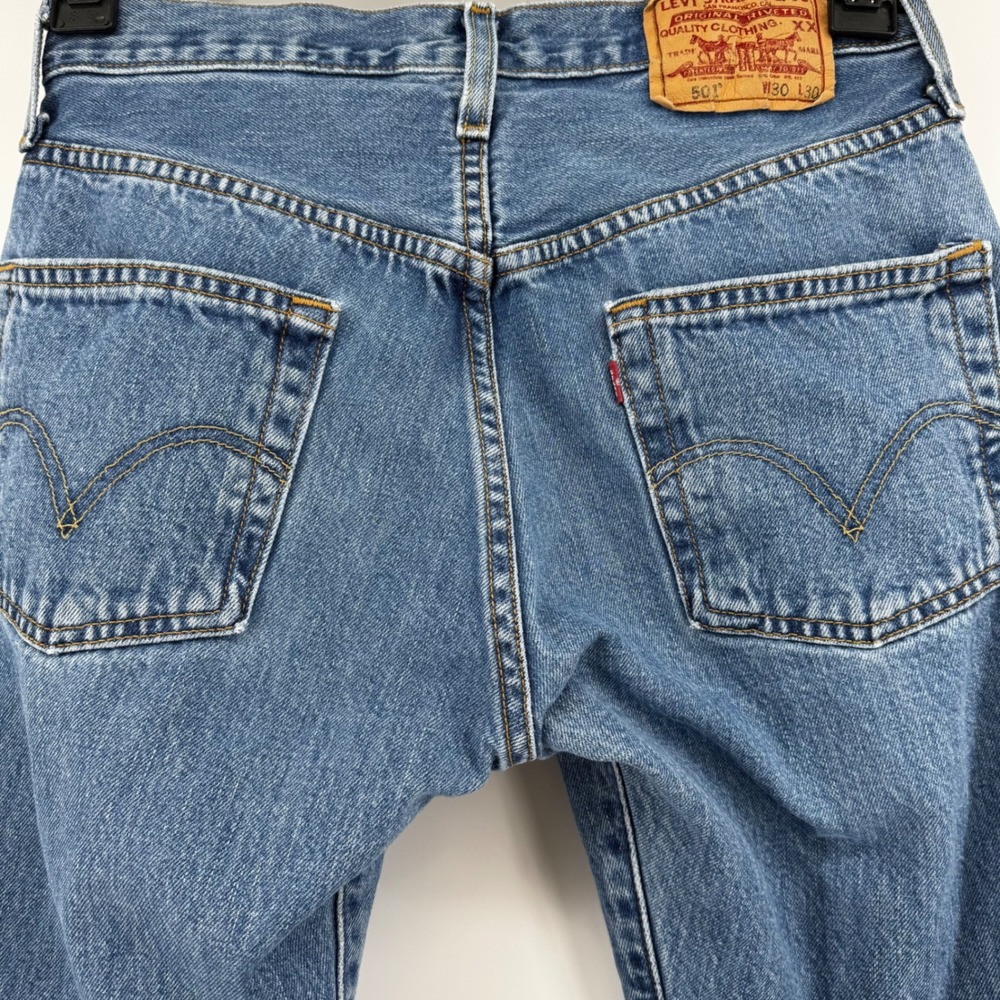 Levis 501 Original Fit Jeans Mens 30x30 (29x29) Blue Denim Button Fly Straight - Picture 8 of 16
